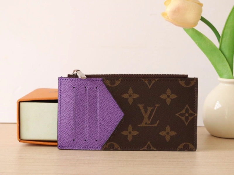LV Wallets 4178A-0195
