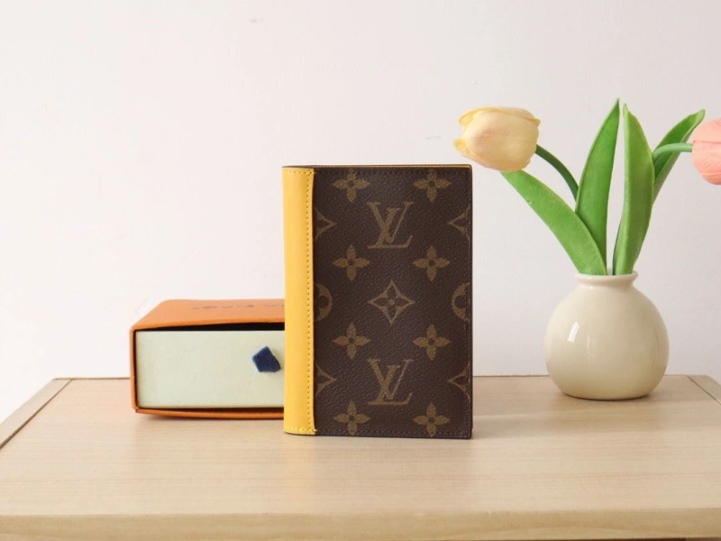 LV Wallets 4178A-0201