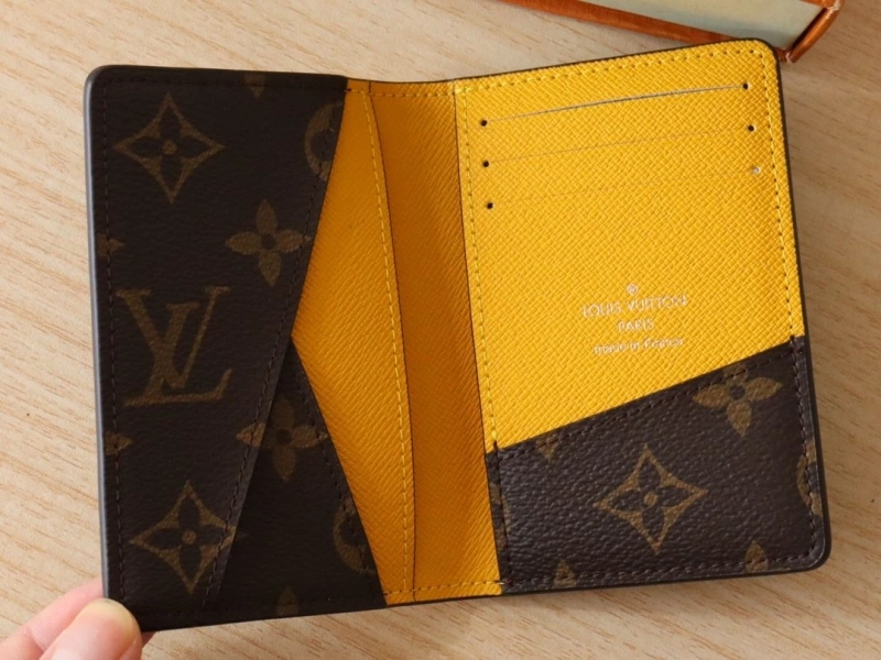 LV Wallets 4178A-0204
