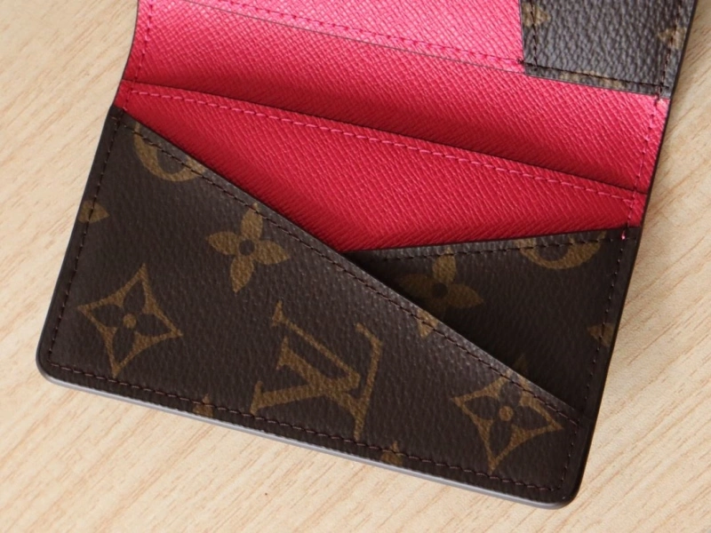 LV Wallets 4178A-0205