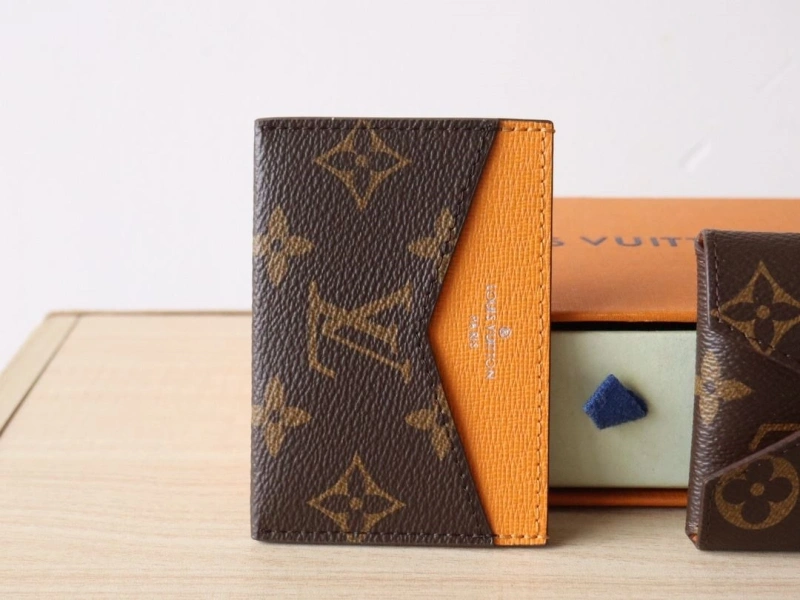 LV Wallets 4178A-0211