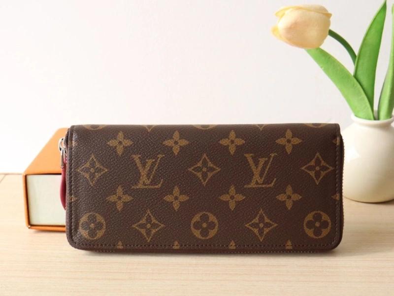 LV Wallets 4178A-0214