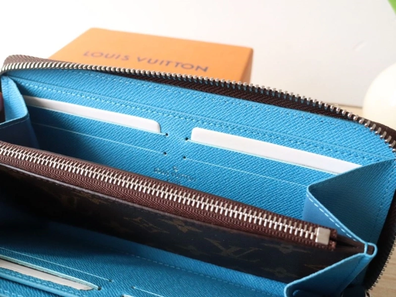 LV Wallets 4178A-0215