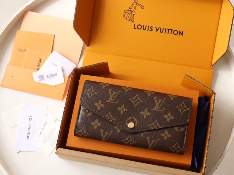 LV Wallets 4178A-0217