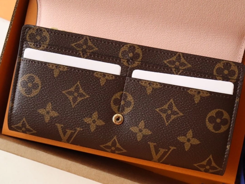 LV Wallets 4178A-0217
