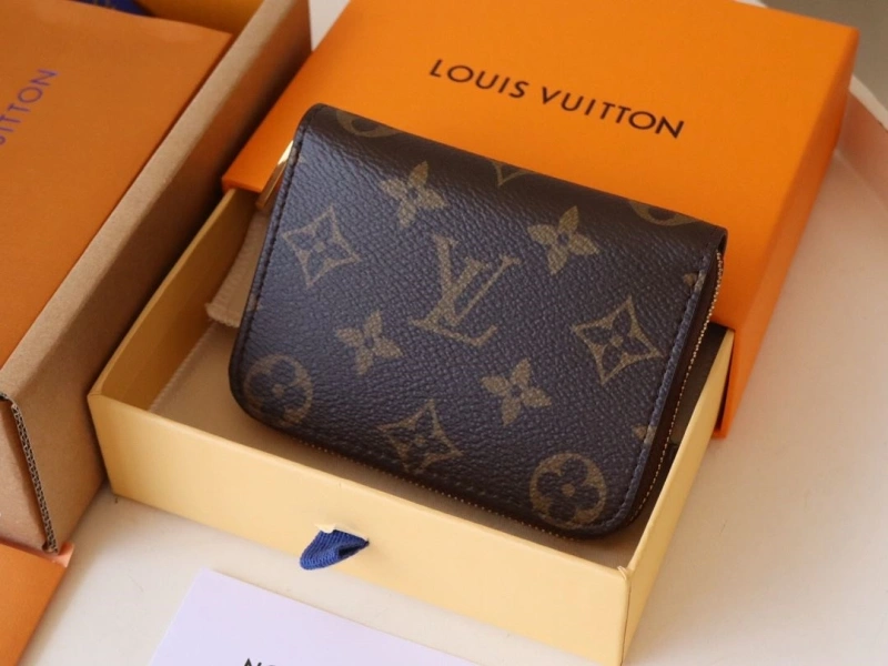 LV Wallets 4178A-0219
