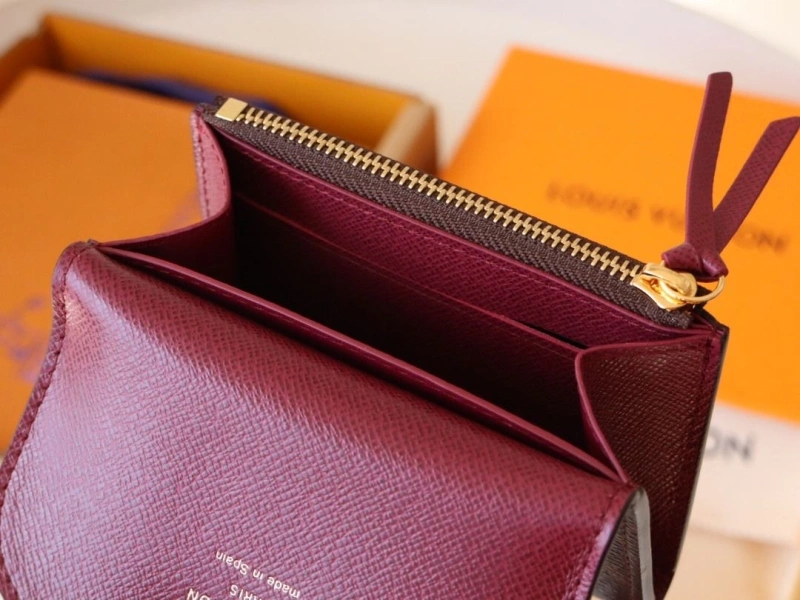 LV Wallets 4178A-0221