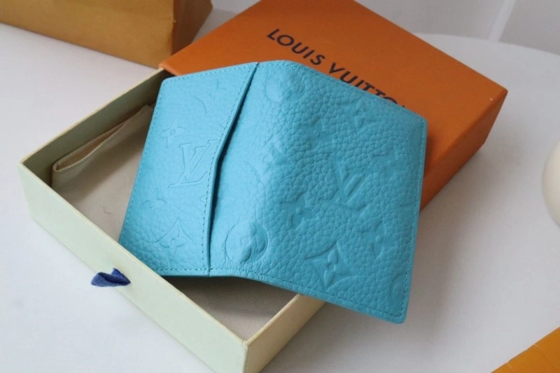 LV Wallets 4178A-0256