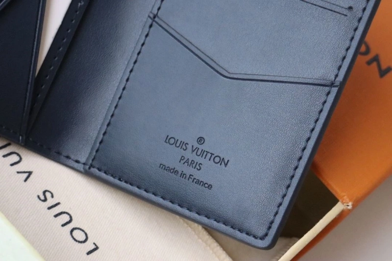 LV Wallets 4178A-0257