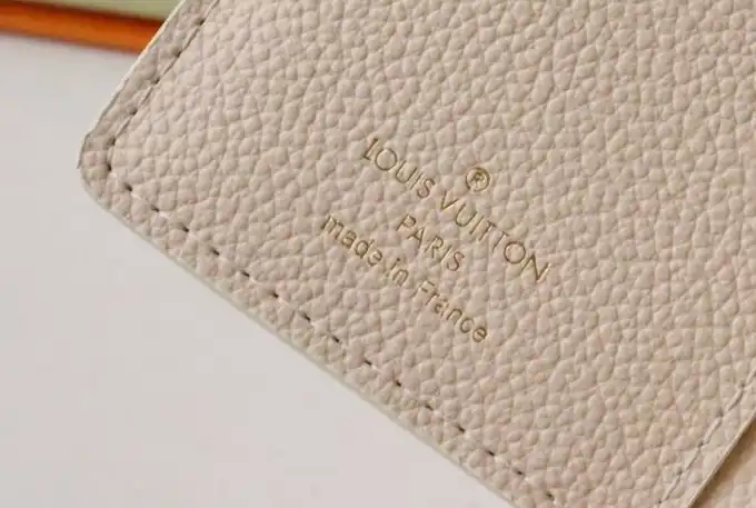 LV Wallets 4178D-0001