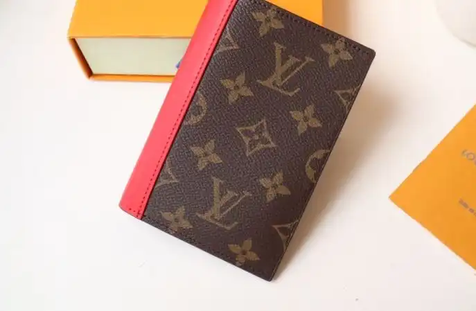LV Wallets 4178D-0005