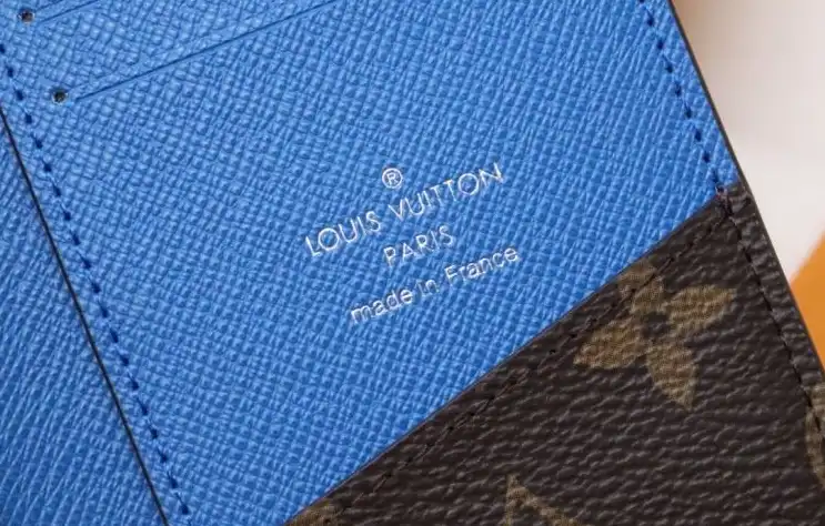 LV Wallets 4178D-0013