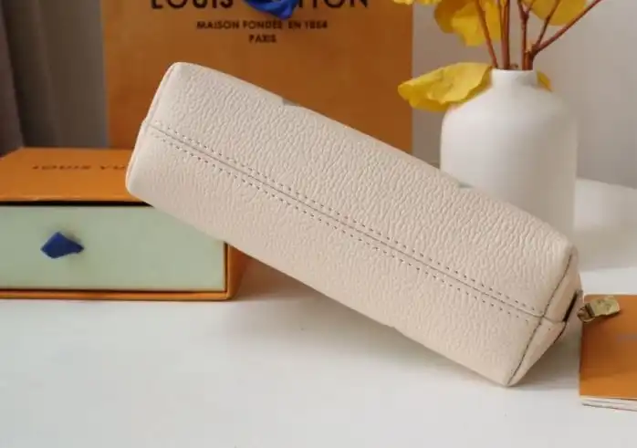 LV Clutch Bags 4178D-0119