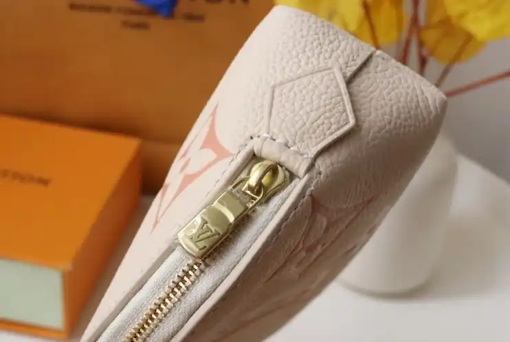 LV Clutch Bags 4178D-0121