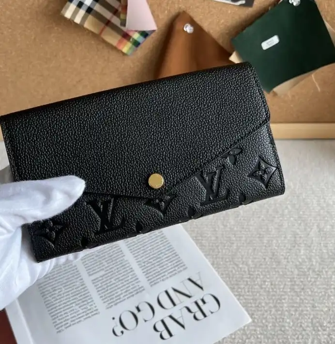 LV Wallets 4178D-0162