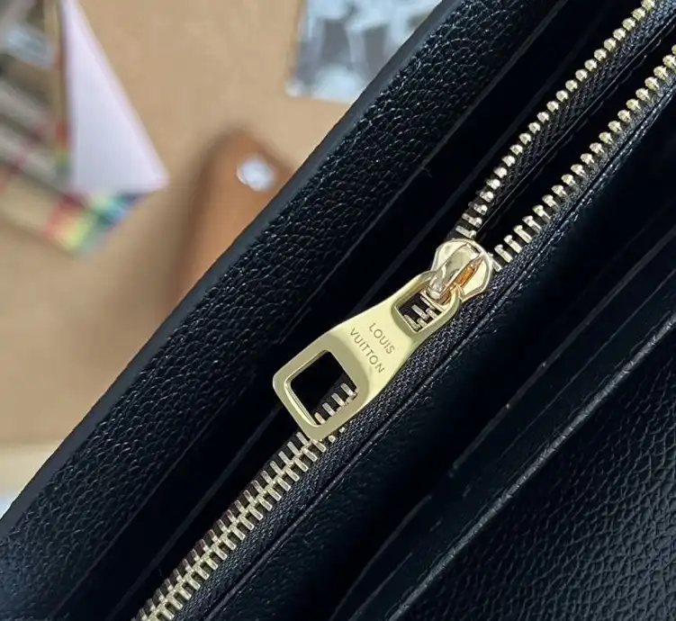 LV Wallets 4178D-0162