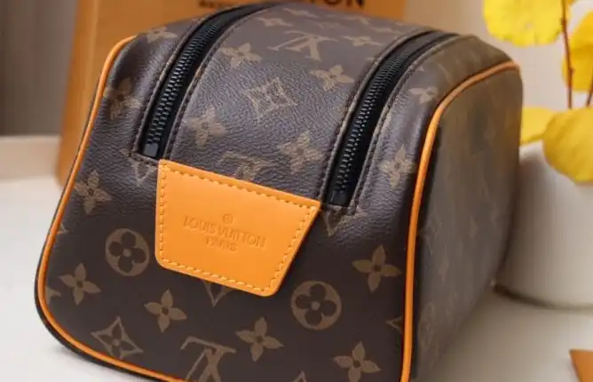 LV Cosmetic Bags 4178D-0178