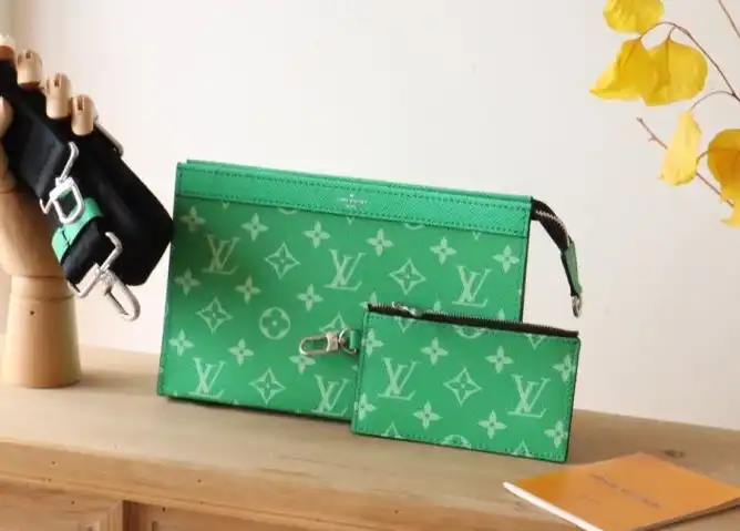 LV Clutch Bags 4178D-0181