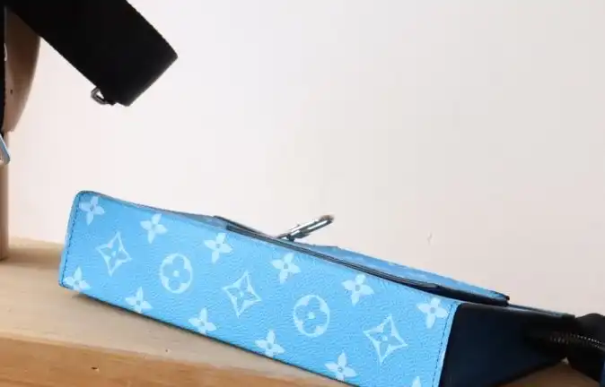 LV Clutch Bags 4178D-0182