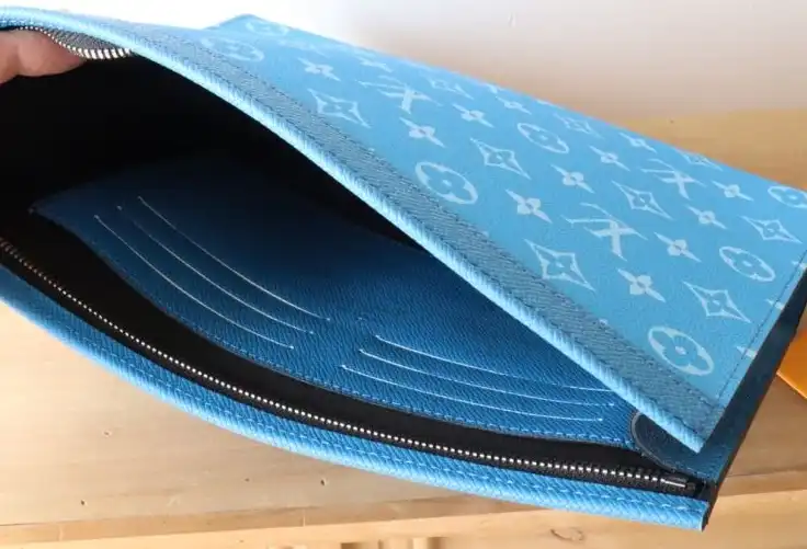 LV Clutch Bags 4178D-0183