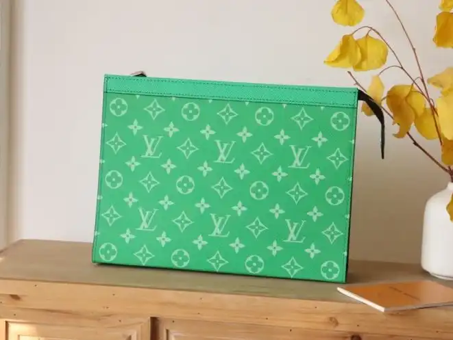 LV Clutch Bags 4178D-0184