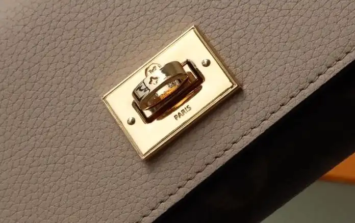 LV Wallets 4178G-0053