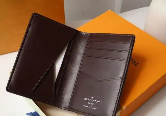 LV Wallets 4178G-0152