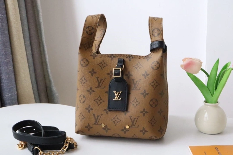 LV Shopping Bags 4178H-0003