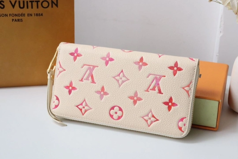 LV Wallets 4178H-0009