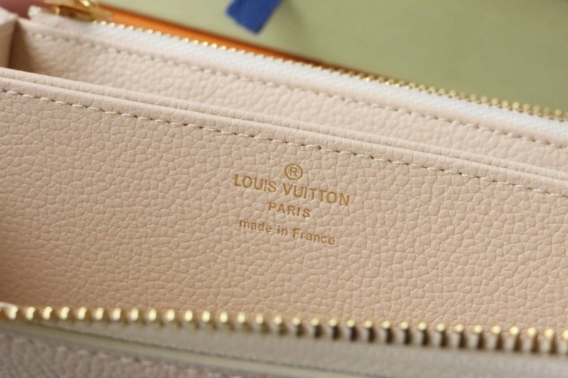 LV Wallets 4178H-0009