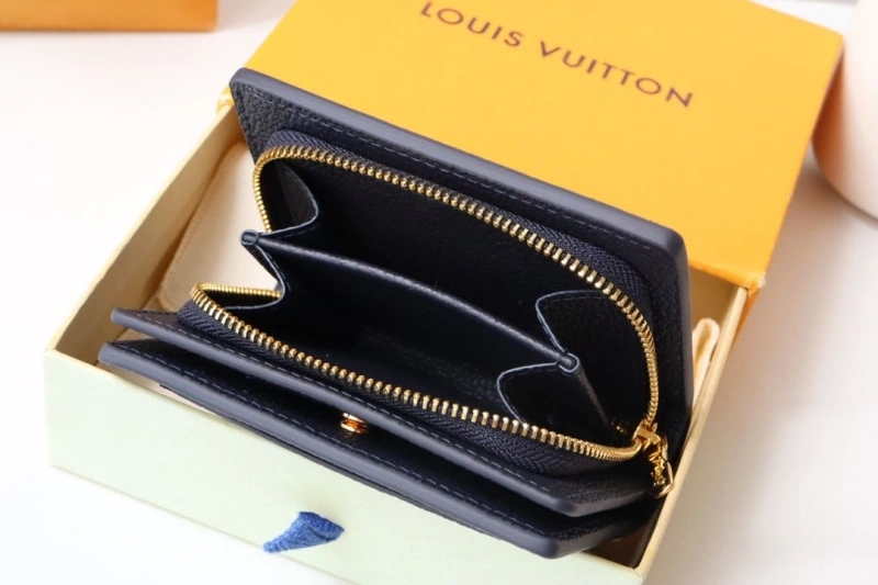 LV Wallets 4178H-0017
