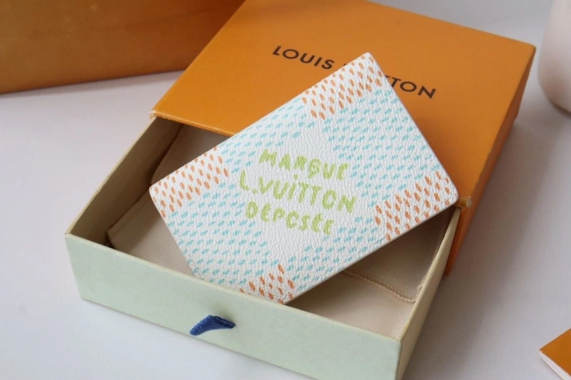 LV Wallets 4178H-0026