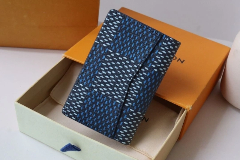 LV Wallets 4178H-0031