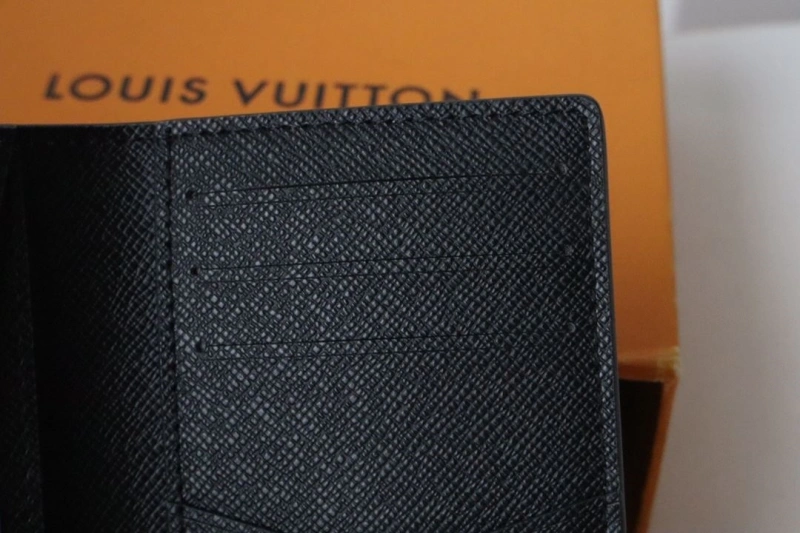 LV Wallets 4178H-0042