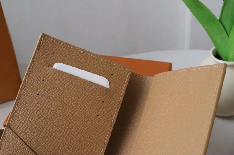 LV Wallets 4178H-0050