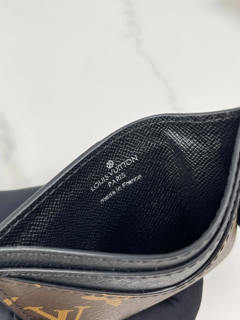 LV Wallets 4178H-0057