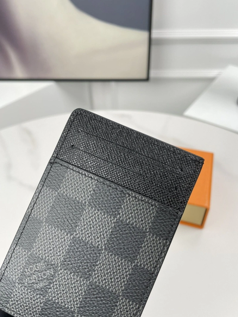 LV Wallets 4178H-0058