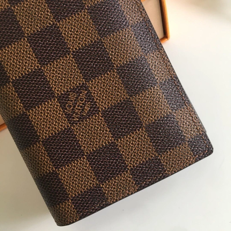 LV Wallets 4178H-0064