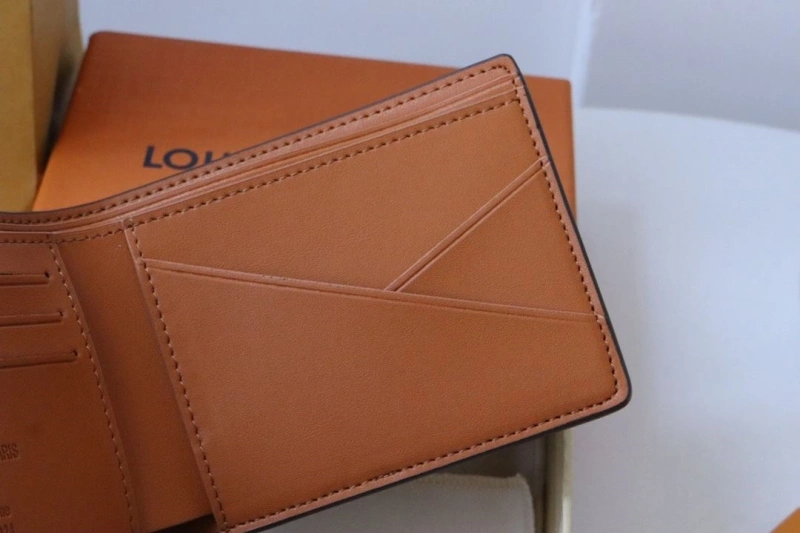 LV Wallets 4178H-0089