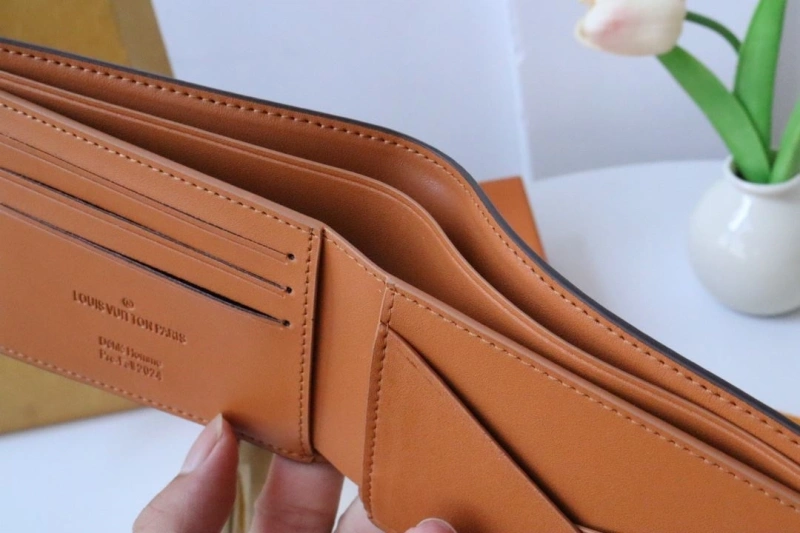 LV Wallets 4178H-0089