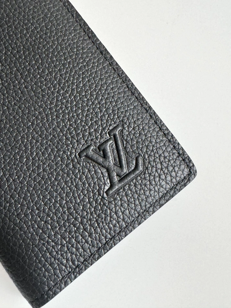 LV Wallets 4178H-0127