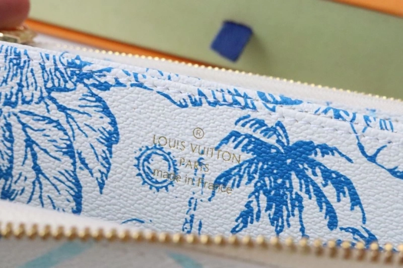 LV Wallets 4178H-0136