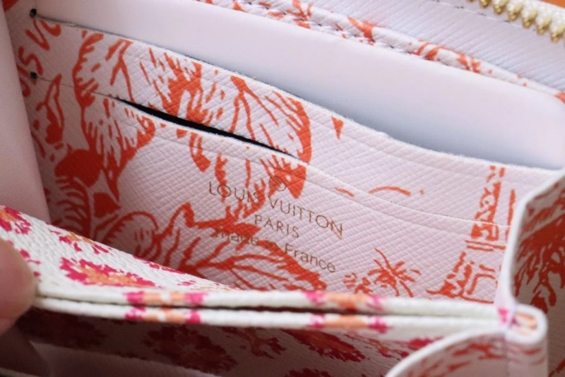 LV Wallets 4178H-0140