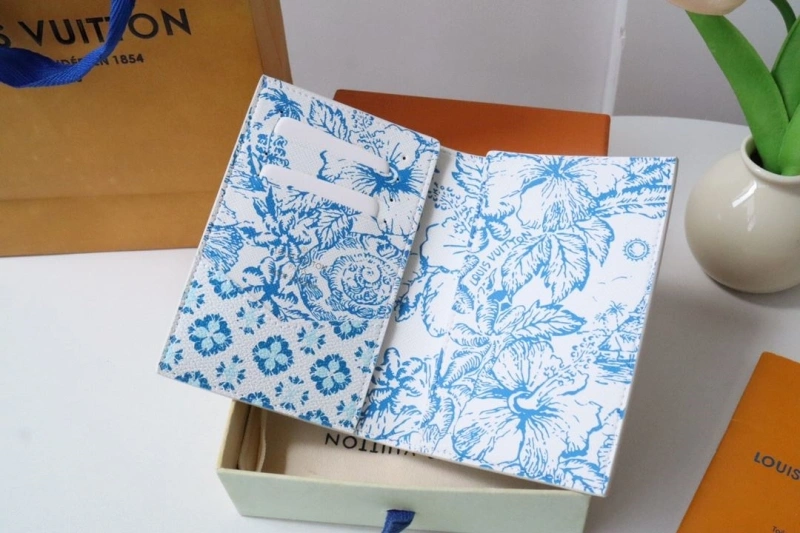 LV Wallets 4178H-0142