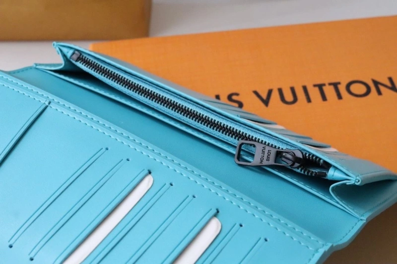 LV Wallets 4178H-0162