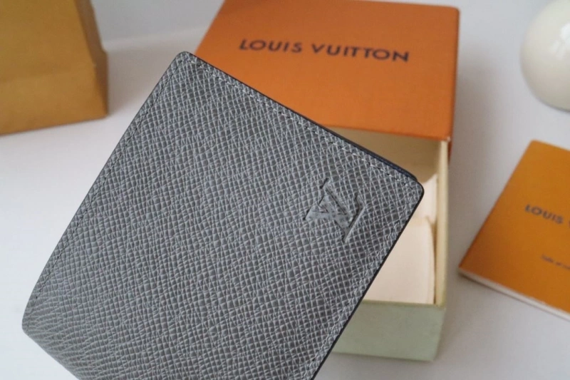 LV Wallets 4178H-0170