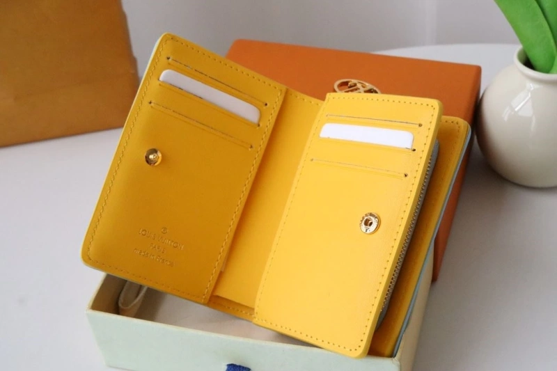 LV Wallets 4178H-0172