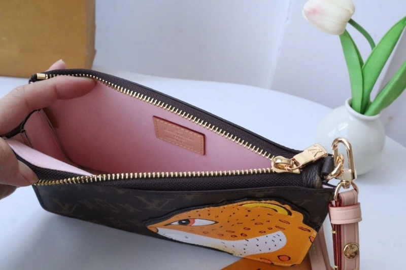 LV Wallets 4178H-0174