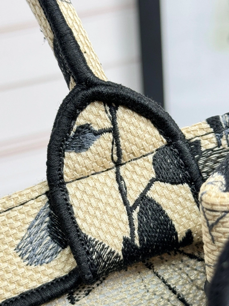 Dior Shopping Bags 4180F-0077