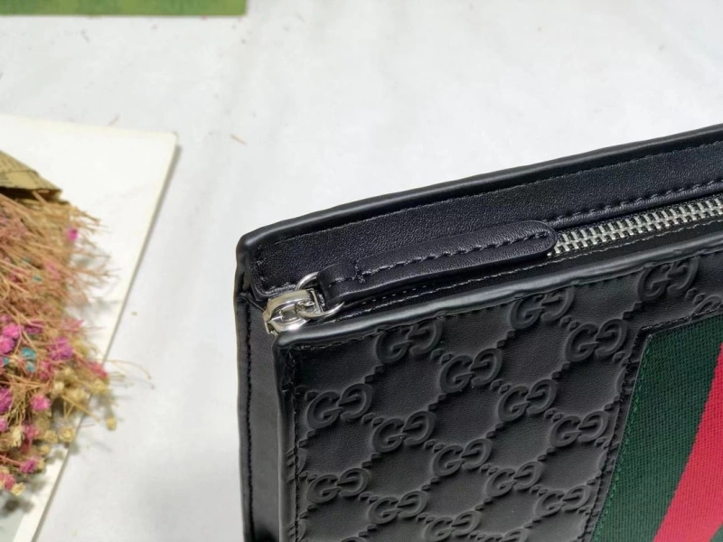 Gucci Clutch Bags 4186-0032